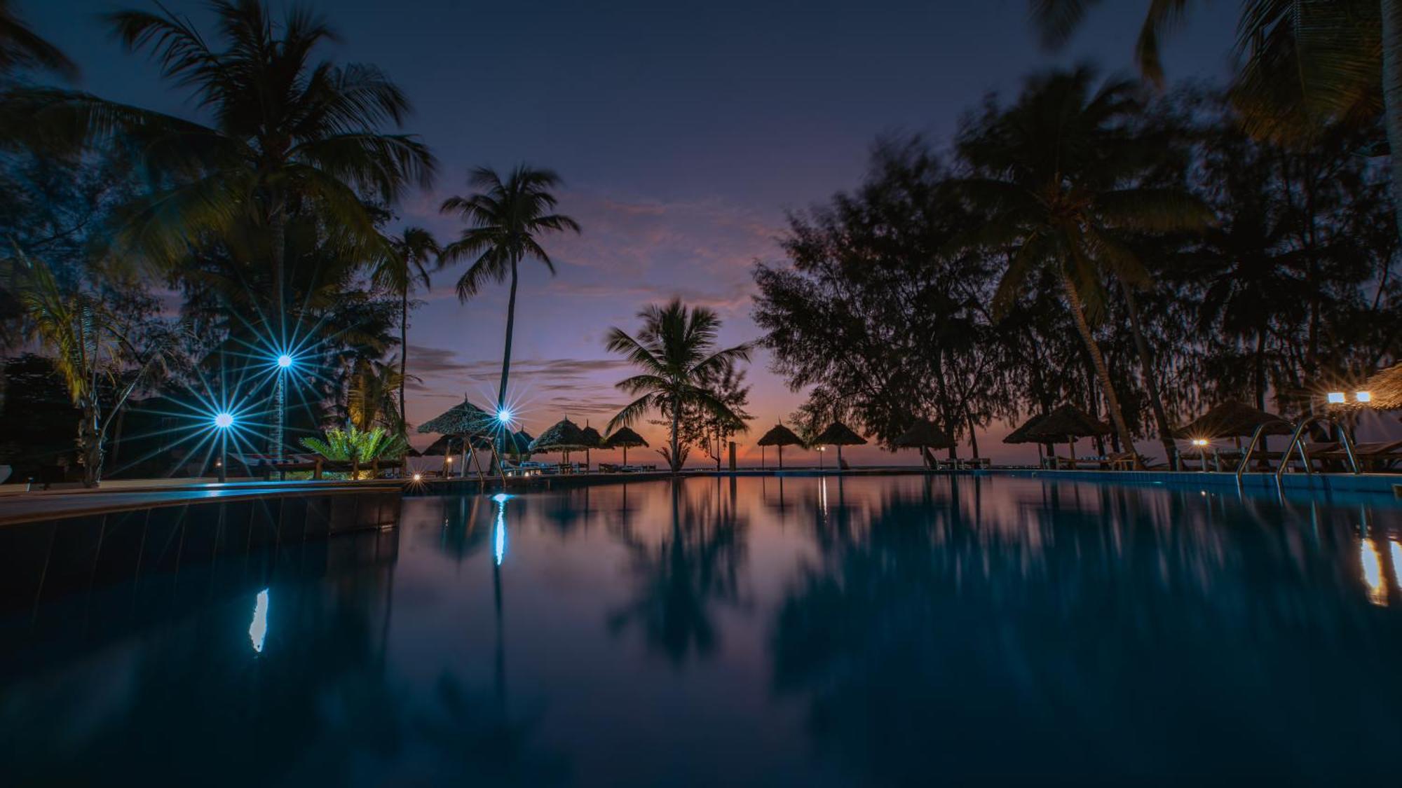 Sansi Kae Beach Resort Michamvi Kae Екстер'єр фото
