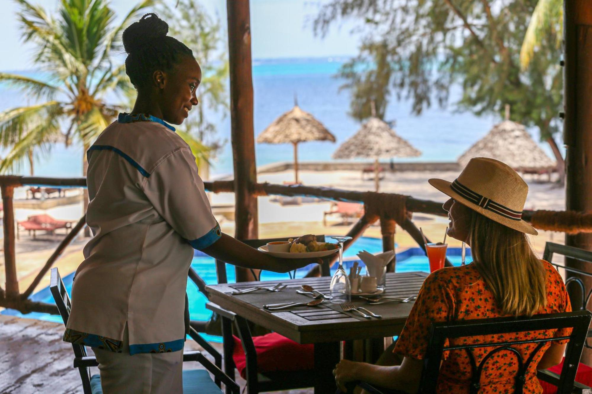 Sansi Kae Beach Resort Michamvi Kae Екстер'єр фото