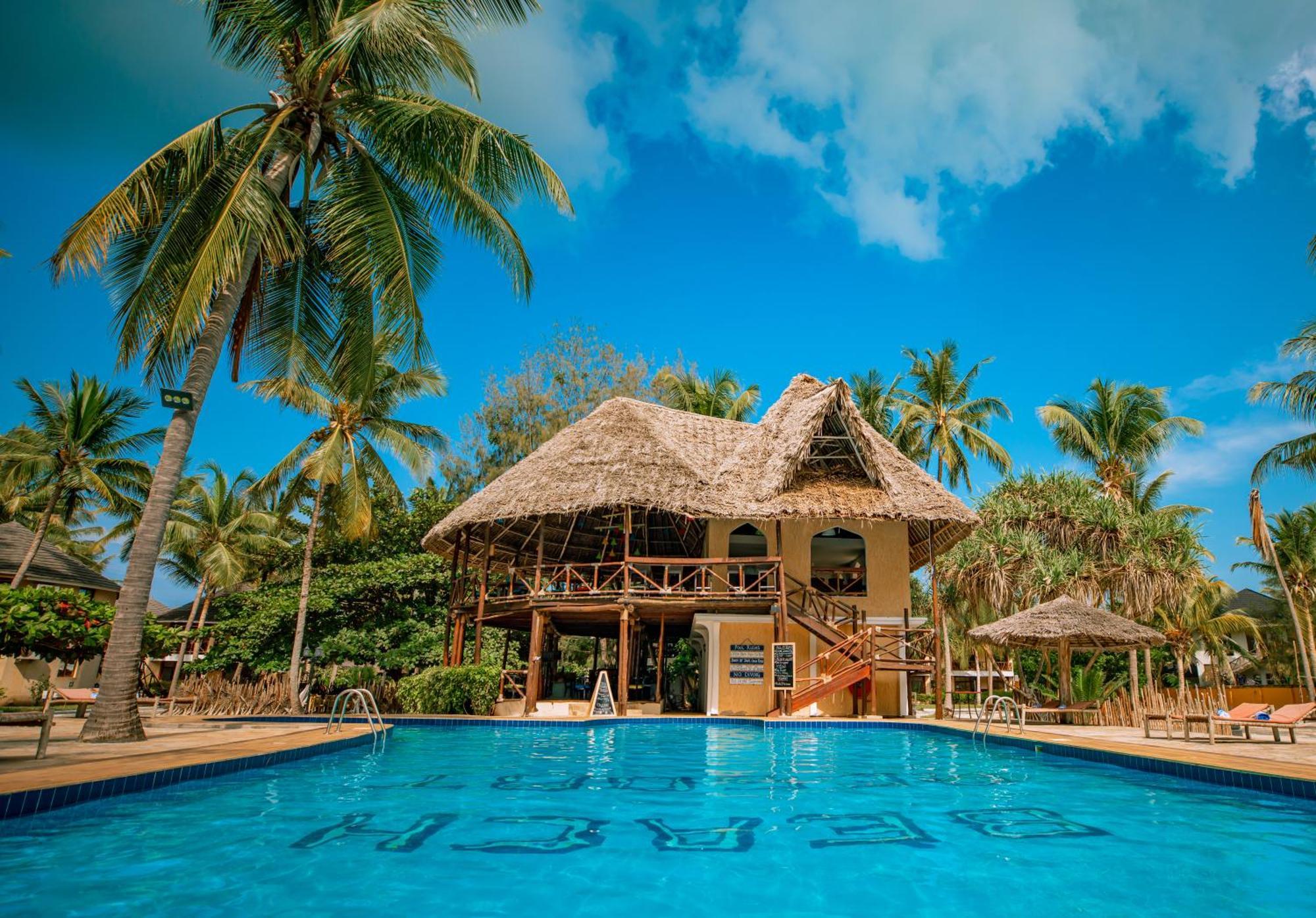 Sansi Kae Beach Resort Michamvi Kae Екстер'єр фото